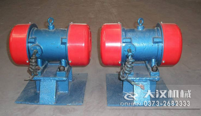 倉壁振動器 倉壁振動器